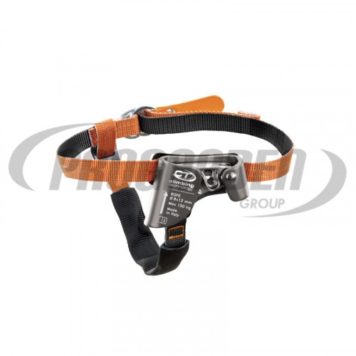 QUICK STEP A LEFT EQUIPPED with a lever that keeps the device open